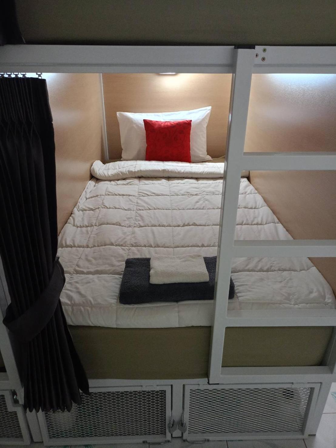 High5 Guesthouse باتايا المظهر الخارجي الصورة